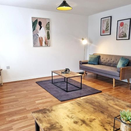 Modern & Spacious 3 Bedrooms And 2 Bathrooms Home, Free Parking! Cambridge  Exteriér fotografie