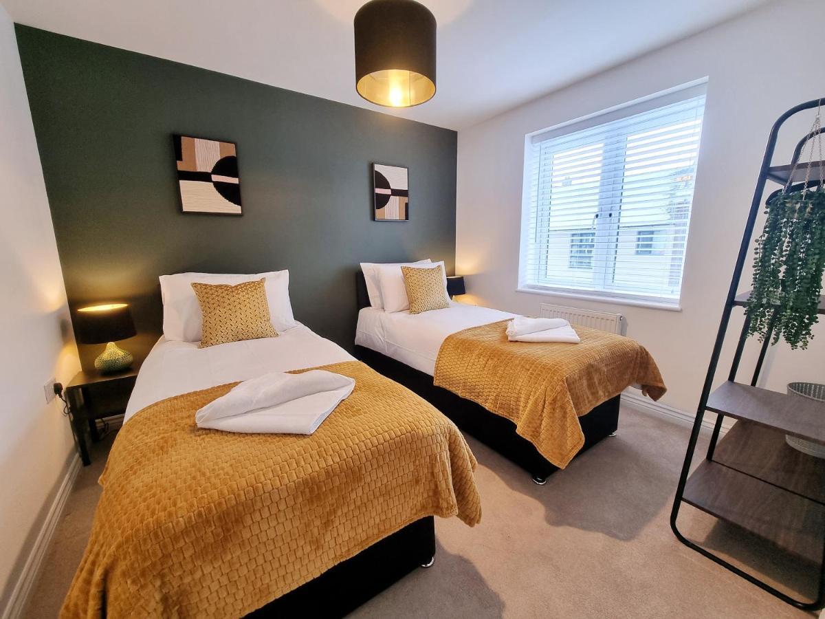 Modern & Spacious 3 Bedrooms And 2 Bathrooms Home, Free Parking! Cambridge  Exteriér fotografie