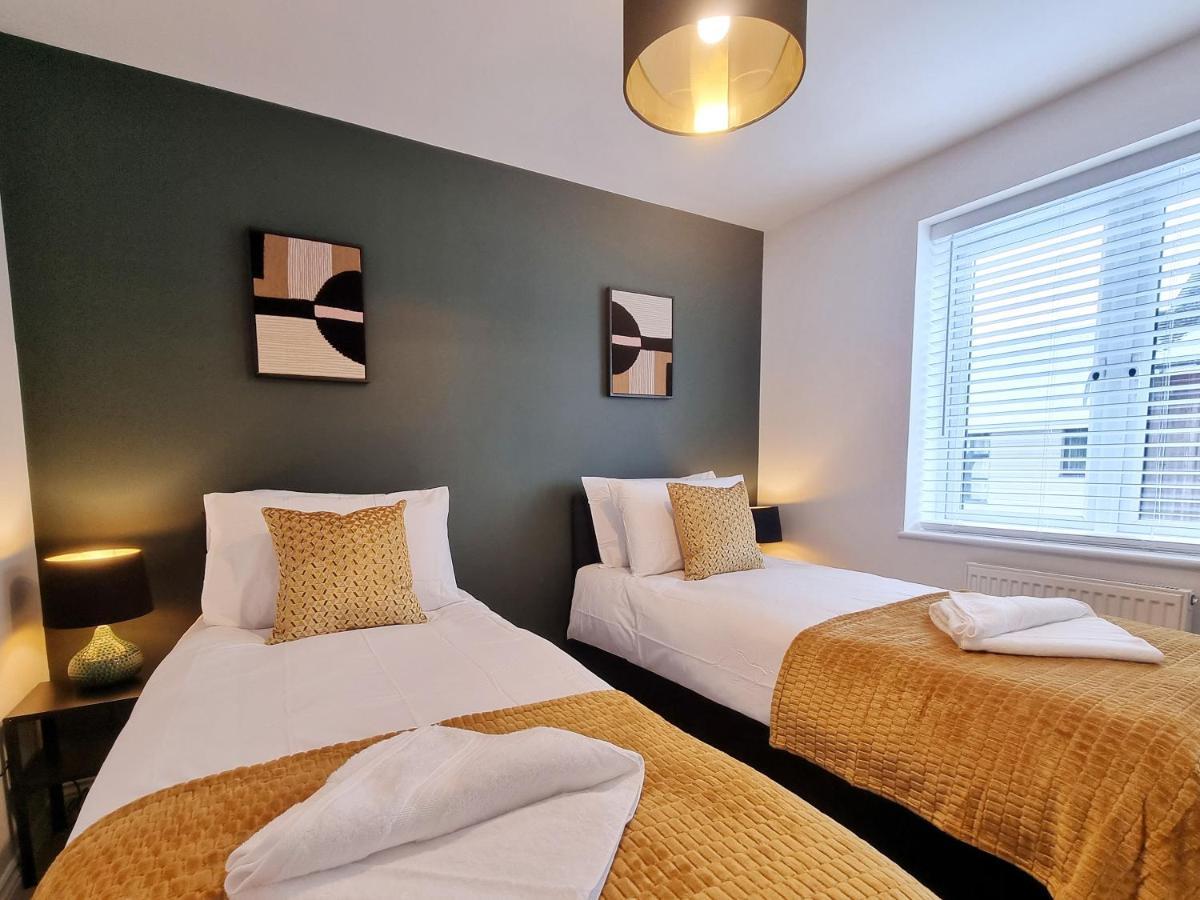 Modern & Spacious 3 Bedrooms And 2 Bathrooms Home, Free Parking! Cambridge  Exteriér fotografie