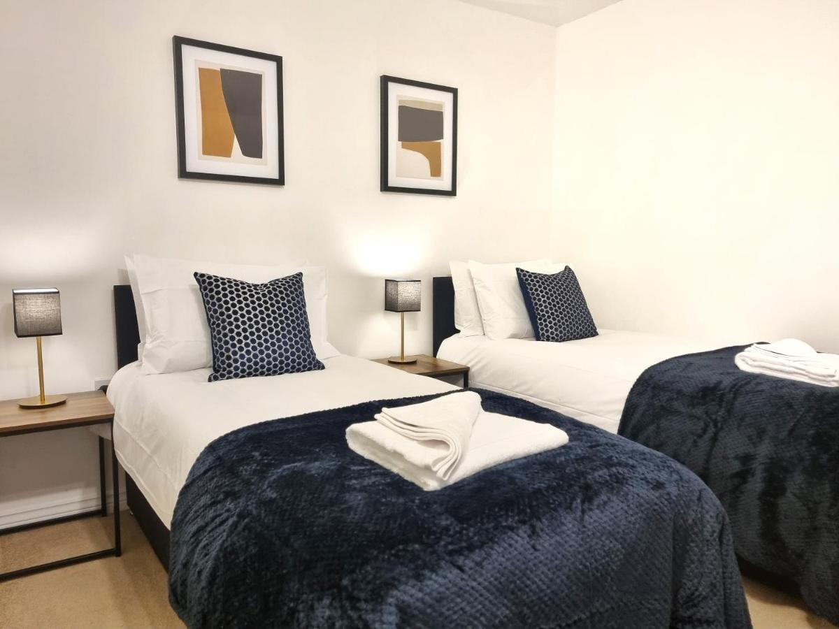 Modern & Spacious 3 Bedrooms And 2 Bathrooms Home, Free Parking! Cambridge  Exteriér fotografie