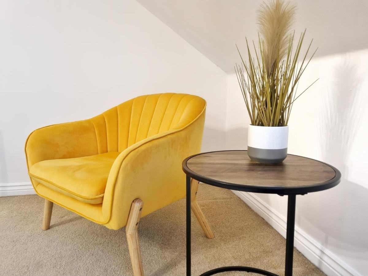 Modern & Spacious 3 Bedrooms And 2 Bathrooms Home, Free Parking! Cambridge  Exteriér fotografie