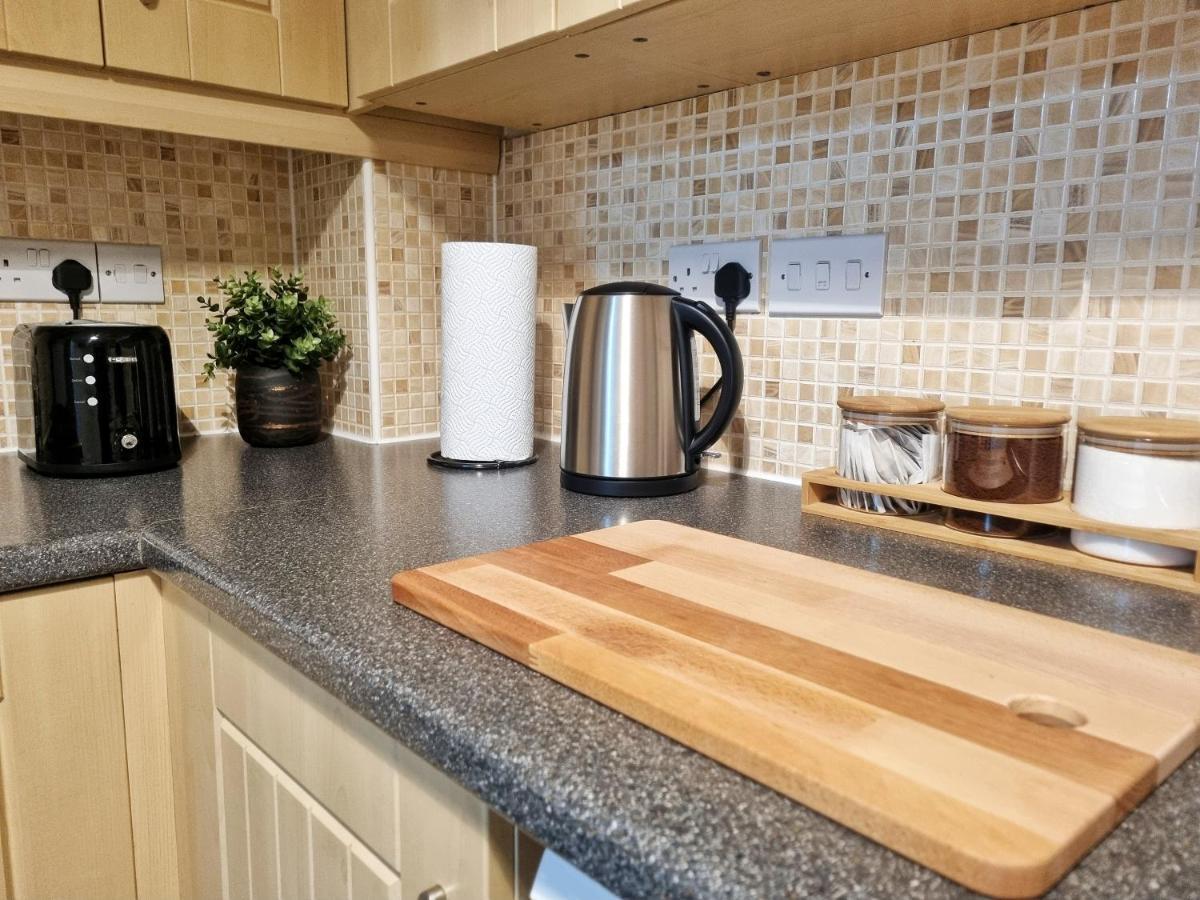 Modern & Spacious 3 Bedrooms And 2 Bathrooms Home, Free Parking! Cambridge  Exteriér fotografie