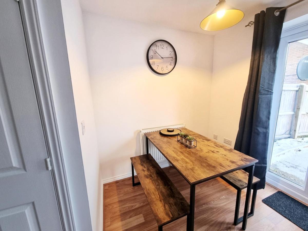 Modern & Spacious 3 Bedrooms And 2 Bathrooms Home, Free Parking! Cambridge  Exteriér fotografie
